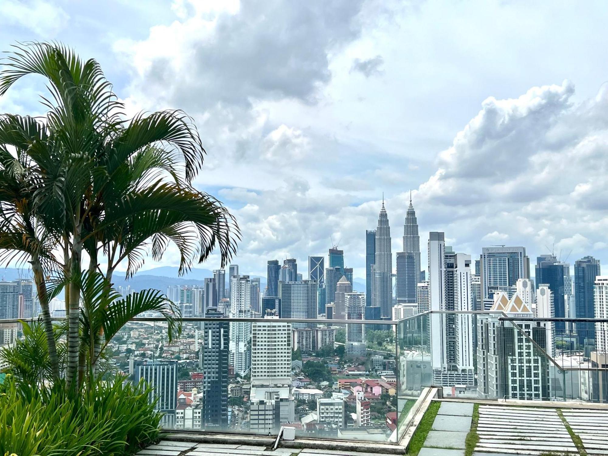 Regalia Service Suites Klcc Skypool Kuala Lumpur Kültér fotó